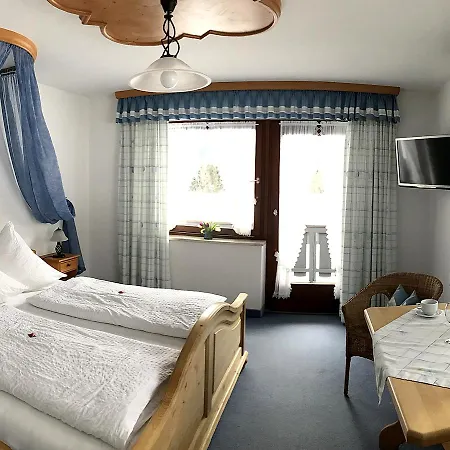 Konukevi Gaestehaus Pointner 3*
