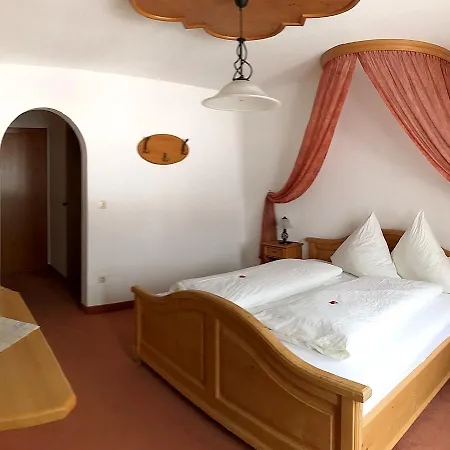 Gaestehaus Pointner Konukevi 3*