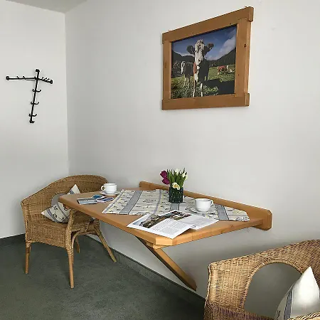 Konukevi Gaestehaus Pointner 3*