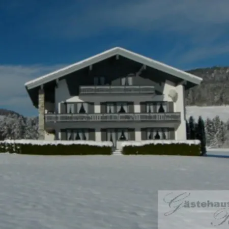 Gaestehaus Pointner Konukevi Ruhpolding