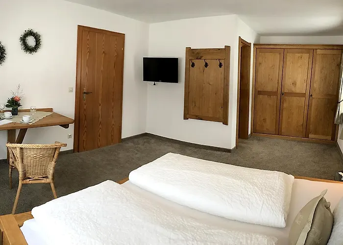 Gaestehaus Pointner Гостевой дом Рупольдинг