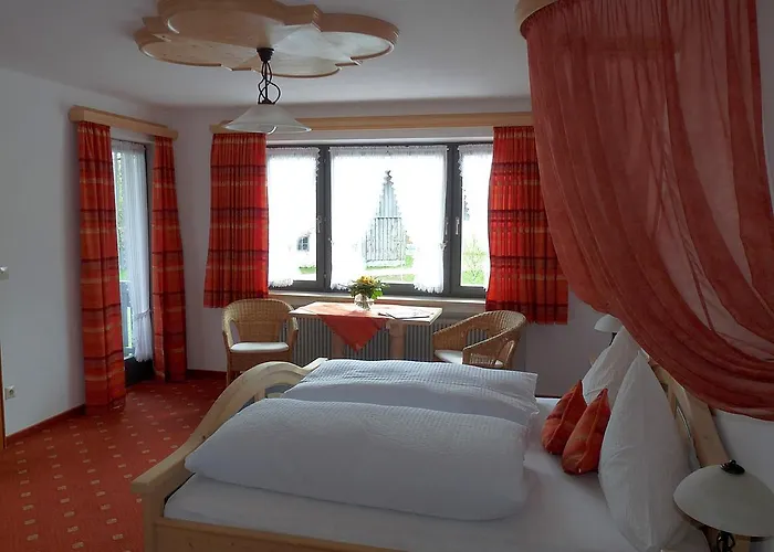Gaestehaus Pointner Гостевой дом Рупольдинг